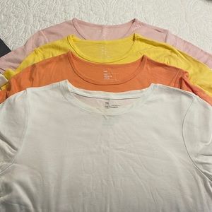 SOLD!!!!!Gap Ladies Modern Crew XL